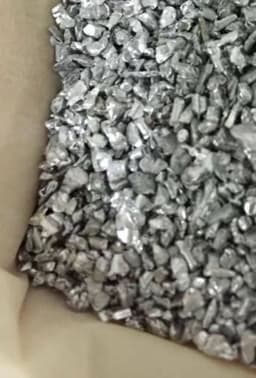 Granule de aluminiu recuperate din cabluri